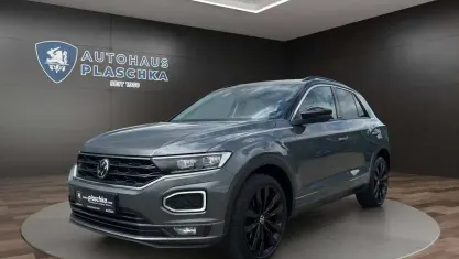 Używany VW T-Roc United 150 KM (110 kW) 2021 Szary SUV