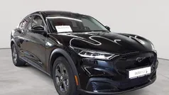 Absolute black Gebraucht 2022 Ford Mustang Mach-E SUV | 26.390 € (Superpreis)