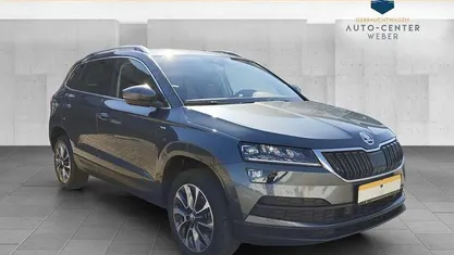 Grau Gebraucht 2020 Skoda Karoq Drive SUV | 21.390 € (Fairer Preis)