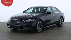 Obsidianschwarz metallic Gebraucht 2023 Mercedes E220 Kombi | 48.880 € (Fairer Preis)
