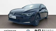 Schwarz Gebraucht 2024 VW Golf VIII Move Limousine | 27.700 € (Fairer Preis)