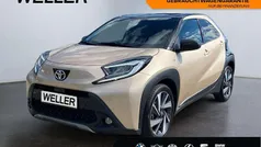 Gebraucht 2022 Toyota Aygo X-plore Kleinwagen | 15.790 € (Fairer Preis)