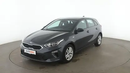 Grau Gebraucht 2021 Kia Ceed Edition 7 Kleinwagen | 13.910 € (Guter Preis)