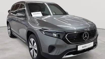 Gebraucht Mercedes EQB250 Progressive 139 kW (190 PS) 2023 Mountaingrau metallic SUV