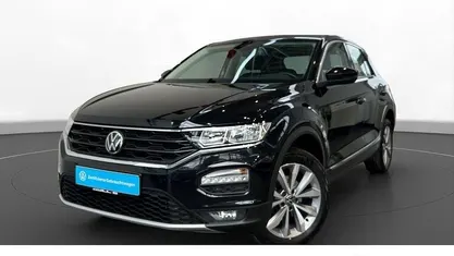 Deep black perleffekt (schwarz) Gebraucht 2020 VW T-Roc Style SUV | 19.980 € (Guter Preis)