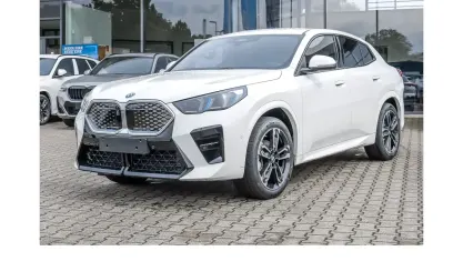 Neu BMW iX2 M Sport 150 kW (204 PS) 2026 Weiß SUV