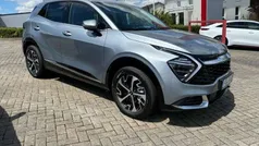 Lunarsilber metallic Gebraucht 2024 Kia Sportage Spirit SUV | 39.890 € (Fairer Preis)