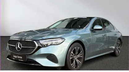Gebraucht Mercedes E200 Avantgarde 204 PS (150 kW) 2024 Lack verdesilber metalli Limousine