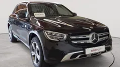 Obsidianschwarz metallic Gebraucht 2022 Mercedes GLC200 SUV | 30.690 € (Superpreis)