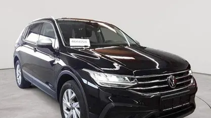 Gebraucht VW Tiguan Allspace Life 150 PS (110 kW) 2022 Deep black perleffekt SUV