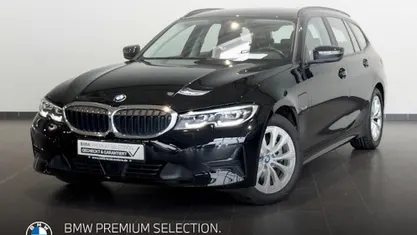 Gebraucht BMW 320e Sport Line 204 PS (150 kW) 2022 Schwarz ii Kombi