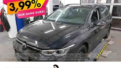 Gebraucht VW Golf VII Life 150 PS (110 kW) 2020 Schwarz Kombi