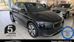 Schwarz Gebraucht 2023 Mercedes EQA300 Advanced SUV | 29.950 € (Fairer Preis)