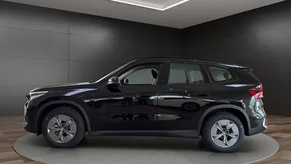 Schwarz ii Neu 2026 BMW iX1 Performance SUV | 49.790 € (Fairer Preis)