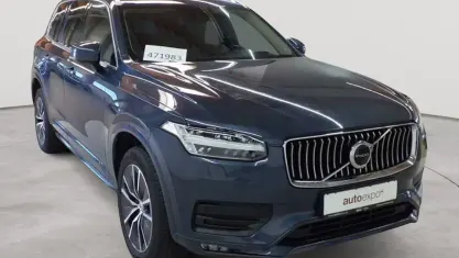 Gebraucht Volvo XC90 Momentum 235 PS (172 kW) 2022 Denim blaumetallic SUV