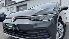 Gebraucht 2022 VW Golf VIII Life Kombi | 25.140 € (Fairer Preis)