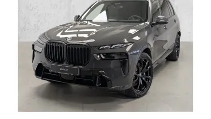 Gebraucht BMW X7 Sport Line 352 PS (258 kW) 2025 Grau SUV