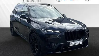 Gebraucht BMW X7 M Sport 352 PS (258 kW) 2025 Carbonschwarz metallic SUV