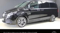 Obsidianschwarz metallic Gebraucht 2024 Mercedes V250 Avantgarde Van / Kleinbus | 60.960 € (Guter Preis)