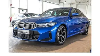 Gebraucht BMW 320 M Sport 184 PS (135 kW) 2022 Blau Limousine