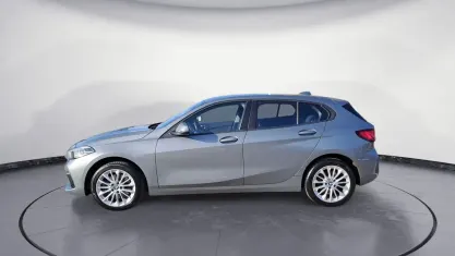Gebraucht BMW 120 Advantage 190 PS (139 kW) 2023 Grau Kleinwagen