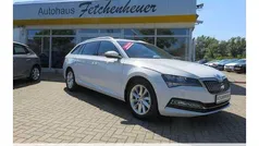 Weiss Gebraucht 2024 Skoda Superb Style Kombi | 30.990 € (Superpreis)