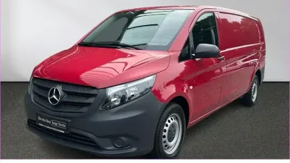 Gebraucht Mercedes Vito 136 PS (100 kW) 2022 Rot Van