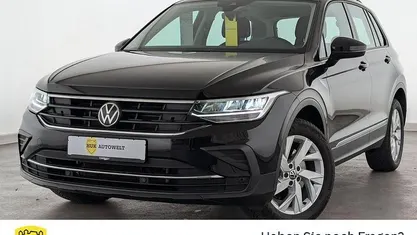 Gebraucht VW Tiguan Life 190 PS (139 kW) 2023 Deep black perleffekt SUV