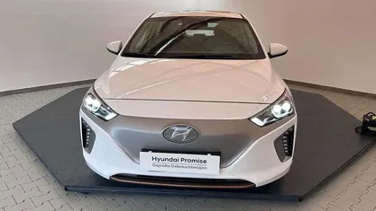 Weiß Gebraucht 2019 Hyundai Ioniq Style Kleinwagen | 14.900 € (Fairer Preis)