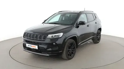 Käytetty Jeep Compass 60 HP (44 kW) 2022 Musta Katumaasturi