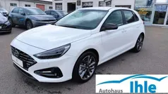 Serenity white Gebraucht 2024 Hyundai i30 GO! Limousine | 23.990 € (Fairer Preis)