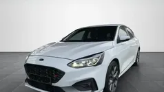 Frostweiss Gebraucht 2020 Ford Focus ST Limousine | 26.420 € (Fairer Preis)