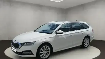 Gebraucht Skoda Octavia Style 116 PS (85 kW) 2023 Candyweiß Kombi