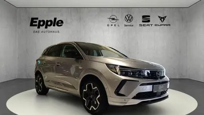 Gebraucht Opel Grandland X Elegance 131 PS (96 kW) 2023 Grau SUV