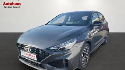 Neu Hyundai i30 N Line 150 PS (110 kW) 2026 Grau Limousine