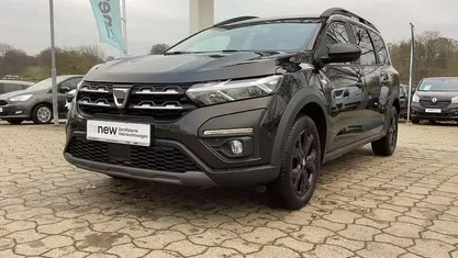 Schwarz Gebraucht 2022 Dacia Jogger Extreme Van / Kleinbus | 16.980 € (Fairer Preis)