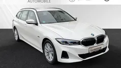 Alpinweiss Gebraucht 2023 BMW 330e Kombi | 35.990 € (Fairer Preis)