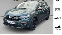 Oxidgrün Gebraucht 2024 Dacia Sandero Extreme Kleinwagen | 17.890 € (Guter Preis)