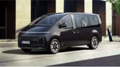 Weiss Gebraucht 2024 Hyundai Staria Trend Van | 48.290 € (Guter Preis)