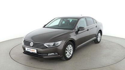 Second-hand VW Passat Comfortline 150 CP (110 kW) 2016 Maro Berlinǎ