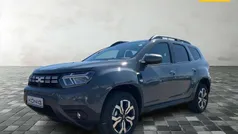 Schiefergrau Gebraucht 2024 Dacia Duster Journey SUV | 23.649 € (Fairer Preis)