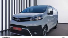 Weiss Gebraucht 2023 Toyota Proace Van | 31.950 € (Fairer Preis)