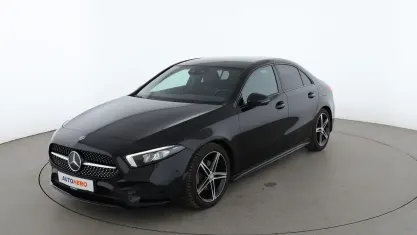 Gebraucht Mercedes A200 AMG line 163 PS (119 kW) 2019 Schwarz Limousine