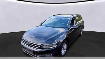 Grau Gebraucht 2021 VW Passat Kombi | 22.324 € (Fairer Preis)
