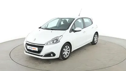 Gebraucht 2015 Peugeot 208 Active Kleinwagen | 8.330 € (Etwas zu teuer)