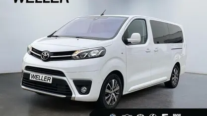 Gebraucht 2023 Toyota Proace Verso Plus Kombi | 38.998 € (Fairer Preis)