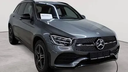 Gebraucht Mercedes GLC300e AMG line 194 PS (142 kW) 2021 Selenitgrau metallic SUV