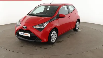 Gebraucht Toyota Aygo X-play 72 PS (52 kW) 2019 Rot Kleinwagen