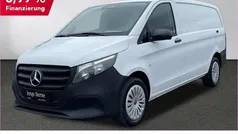 Weiß Gebraucht 2024 Mercedes Vito Van / Kleinbus | 36.593 € (Fairer Preis)