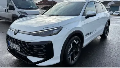 Gebraucht VW T-Roc R-line 150 PS (110 kW) 2026 Weiss SUV